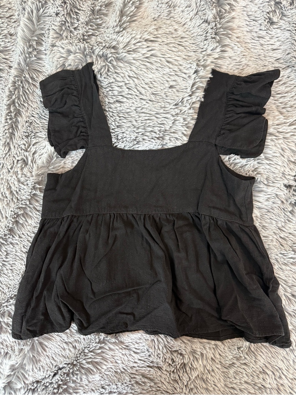 Miou Muse Black Ruffle Sleeve Crop Top
